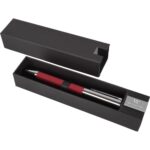 Cortina Wellington – klasično Pisalo Parker in kakovosten Kemični svinčnik Parker.